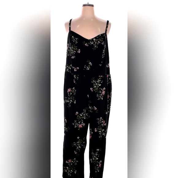 Torrid Floral Jumpsuit Romper 3X - Picture 1 of 3